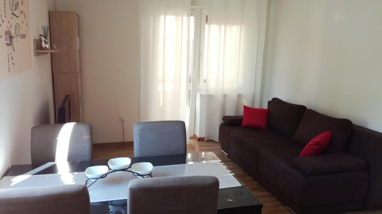 Apartma Ema Appartement Izola Buitenkant foto